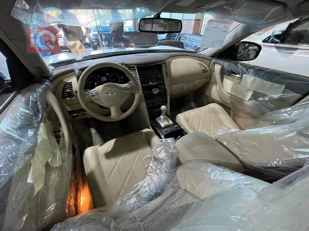 انفنتي QX70